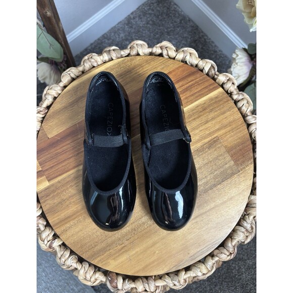 Capezio Shuffle Tap Shoes - Picture 2 of 9